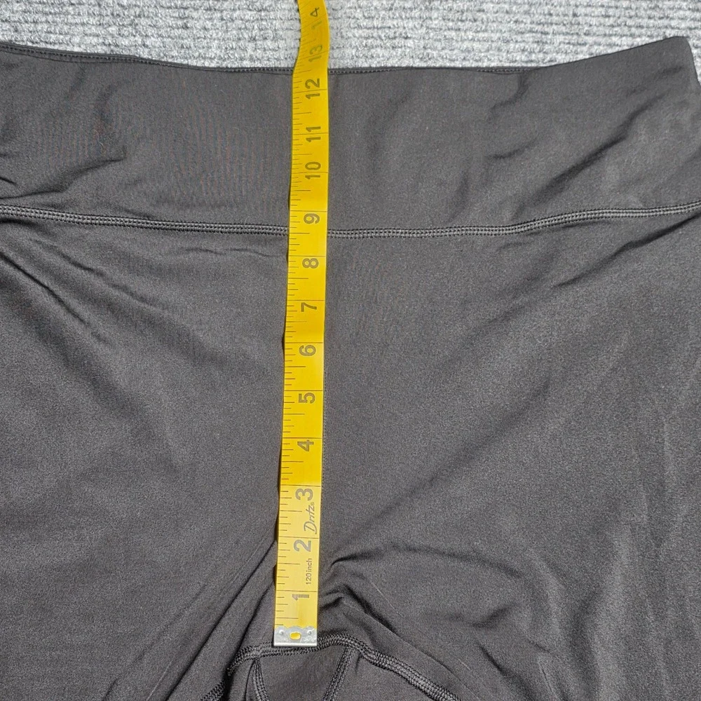 bebe Sport Biker Shorts Women's‎ Size 3X Black Pink Orange Striped Athletic